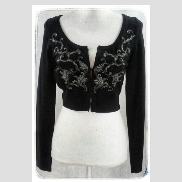 White House Black Market Sweaters - WHBM CROPPED SWEATER